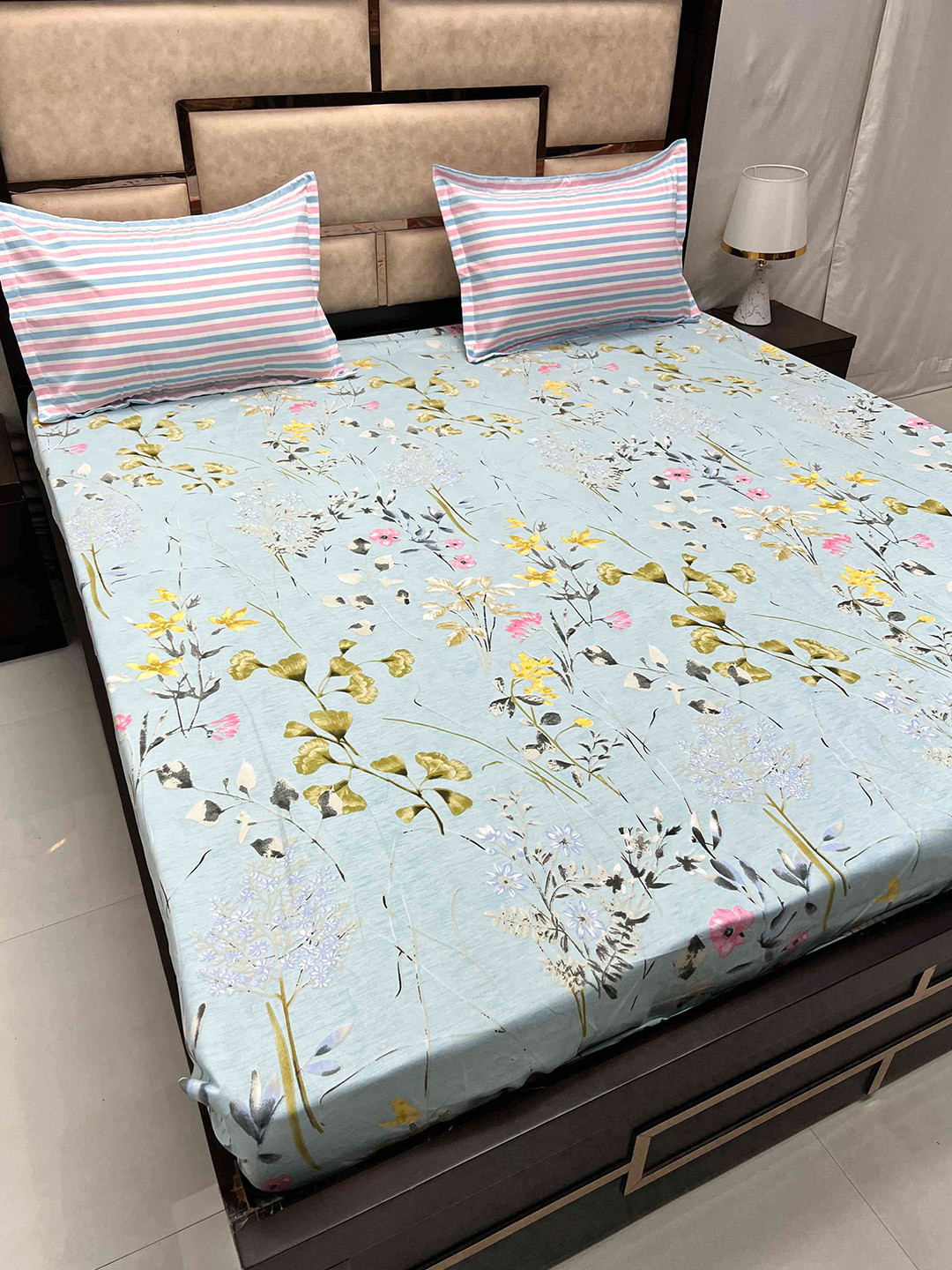 

Pure Decor Manor Blue & Pink Floral Cotton 160TC King Fitted Bedsheet with 2 Pillow Covers