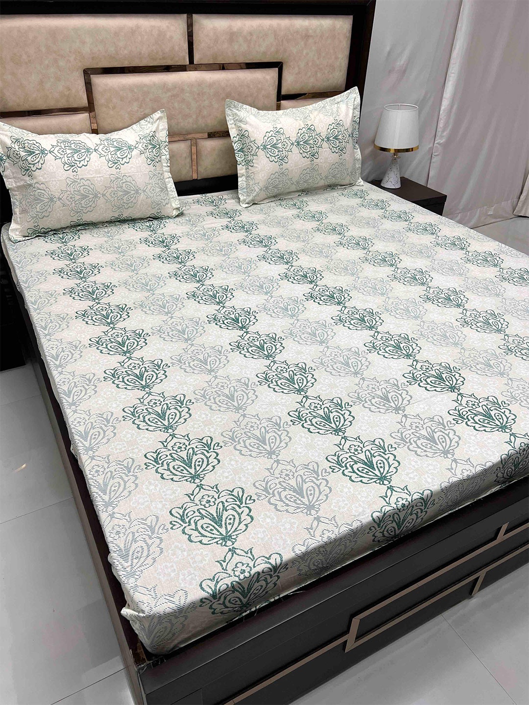 

Pure Decor Royal Velar Green & Grey Floral Cotton 300 TC King Bedsheet & 2 Pillow Covers