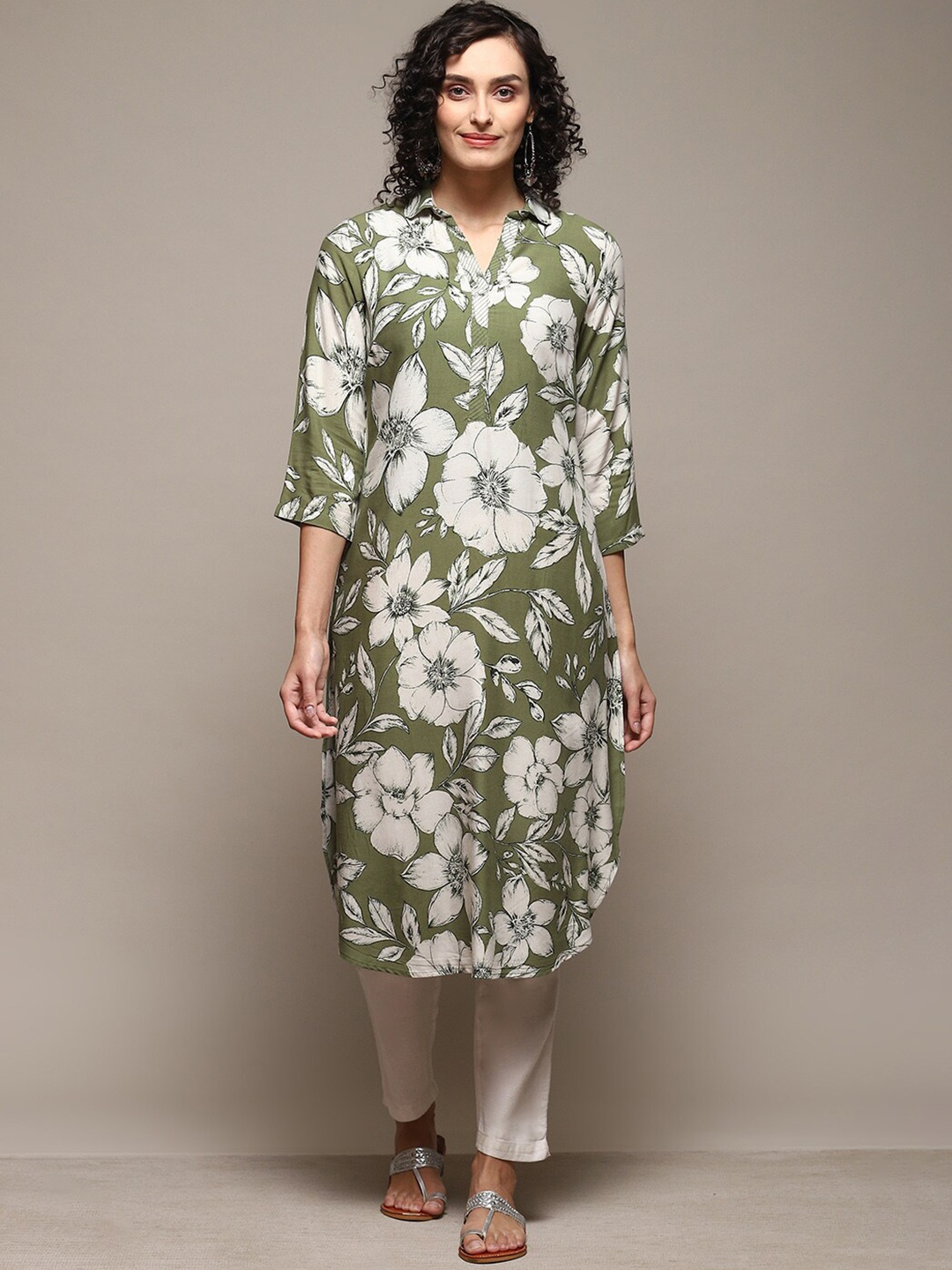 

Biba Floral Printed Shirt Collar Kurta, Olive