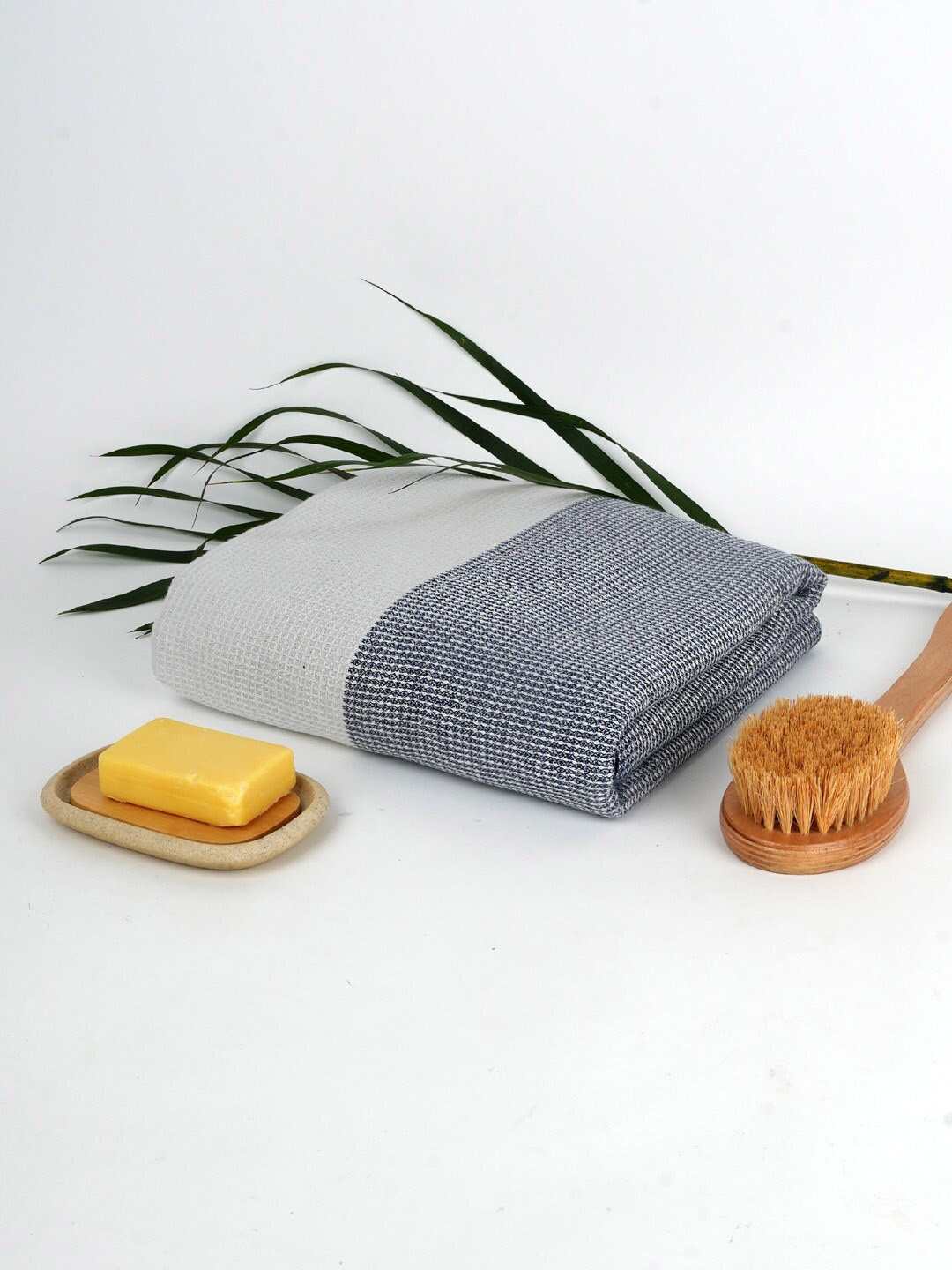 

Doctor Towels 350 GSM Bamboo Waffle Bath Towel, Navy blue