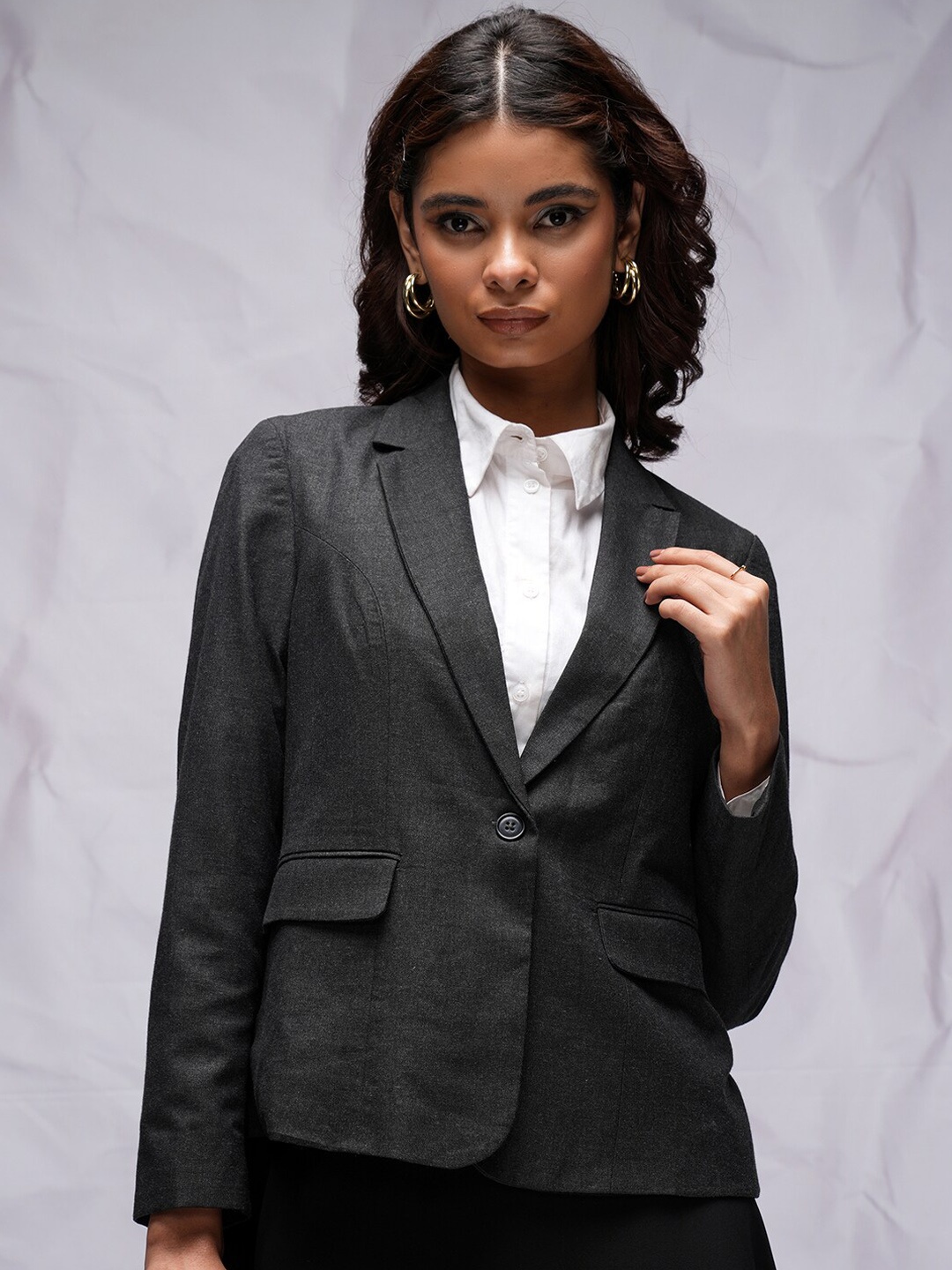 

CHIC BY TOKYO TALKIES Green Notched Lapel Collar Single-Breasted Blazer, Grey