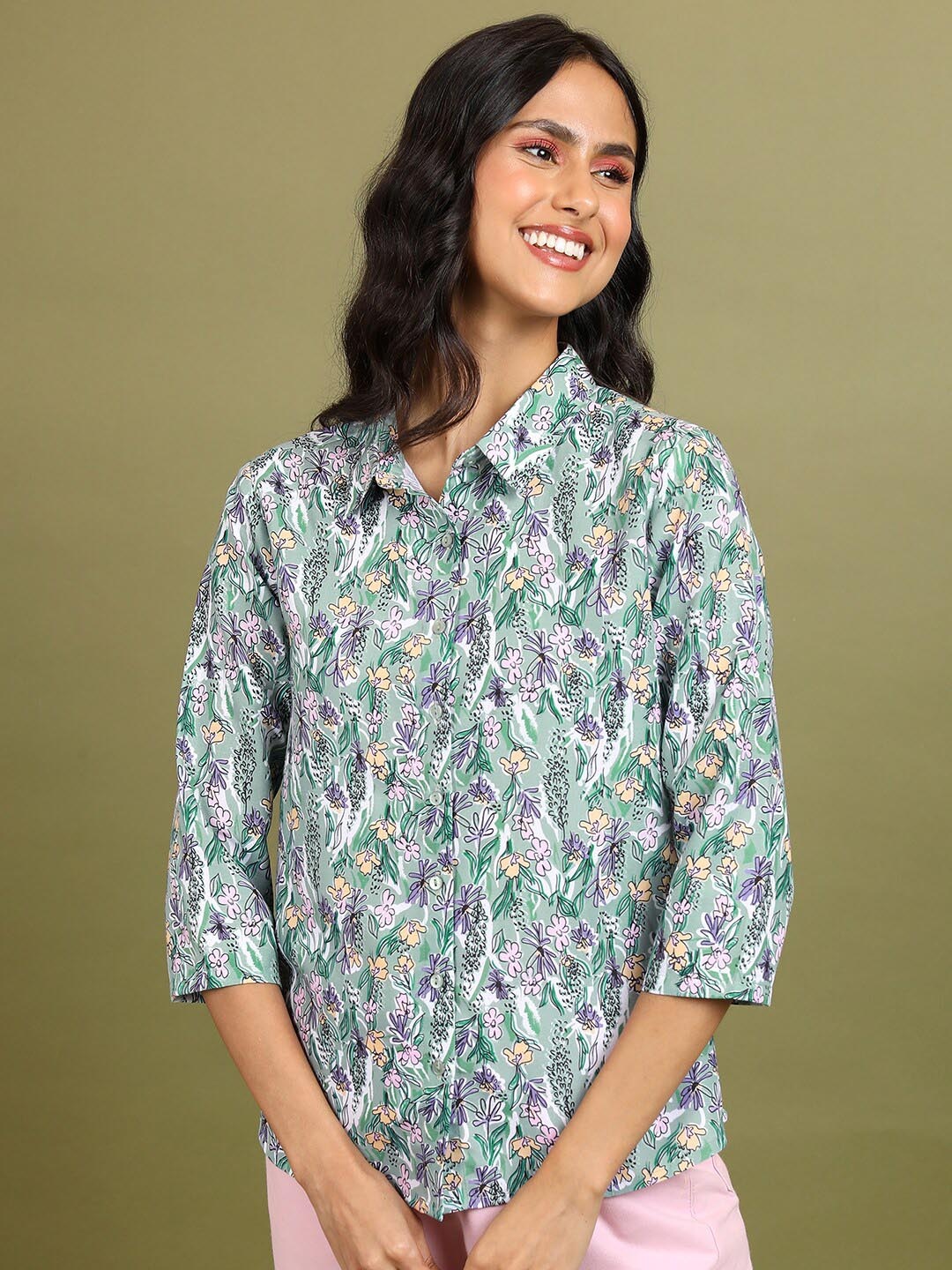 

Tokyo Talkies Green Floral Printed Casual Shirt