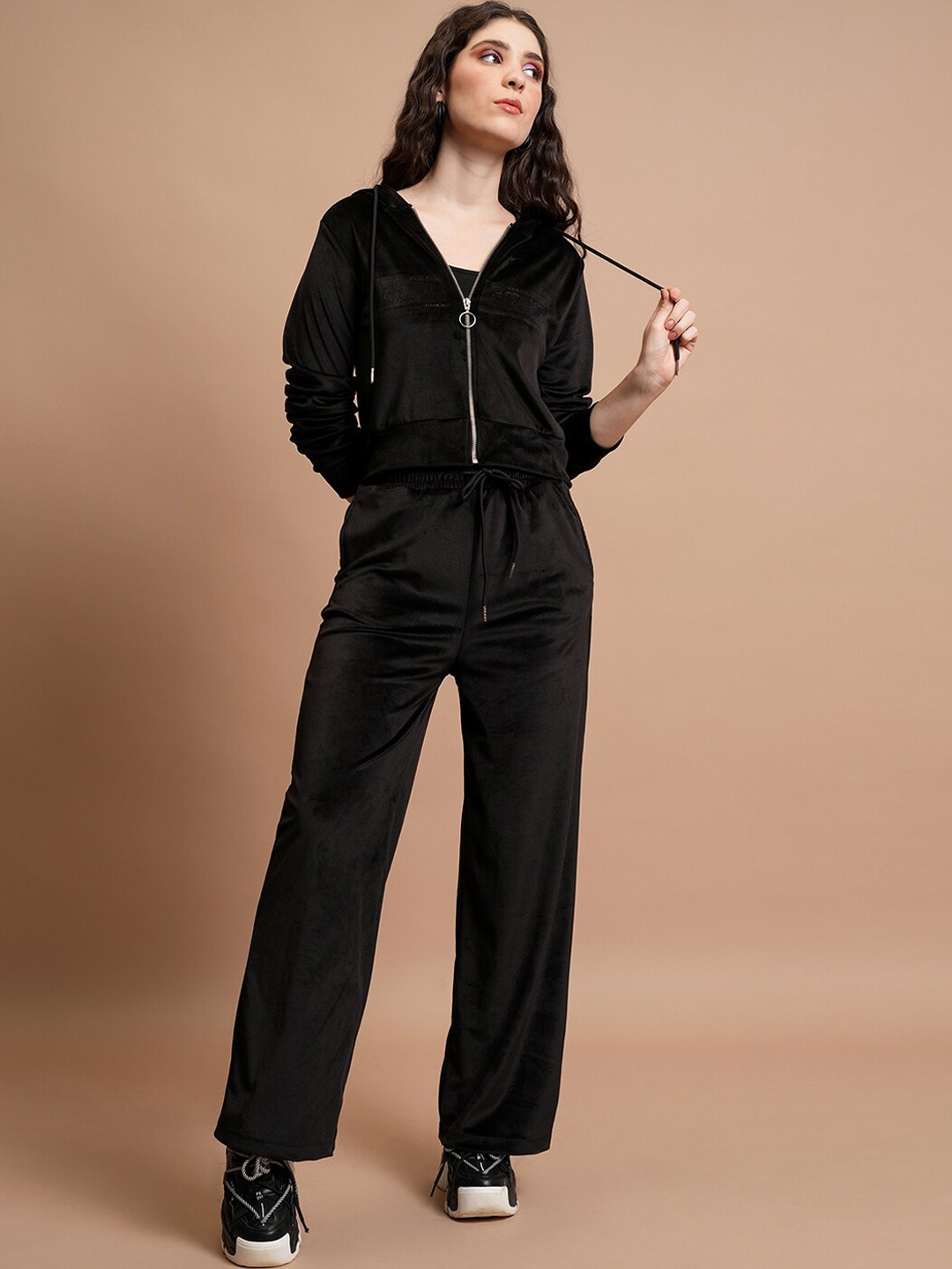

Tokyo Talkies Cropped Hooded Sweatshirt With Wide Leg Trousers, Black