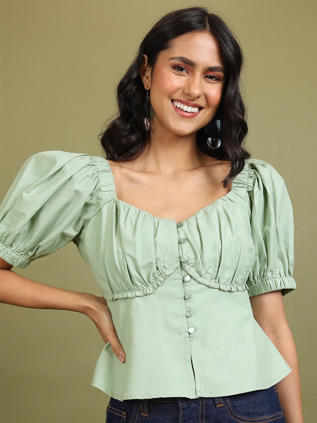 

Tokyo Talkies Green Sweetheart Neck Puff Sleeve Top