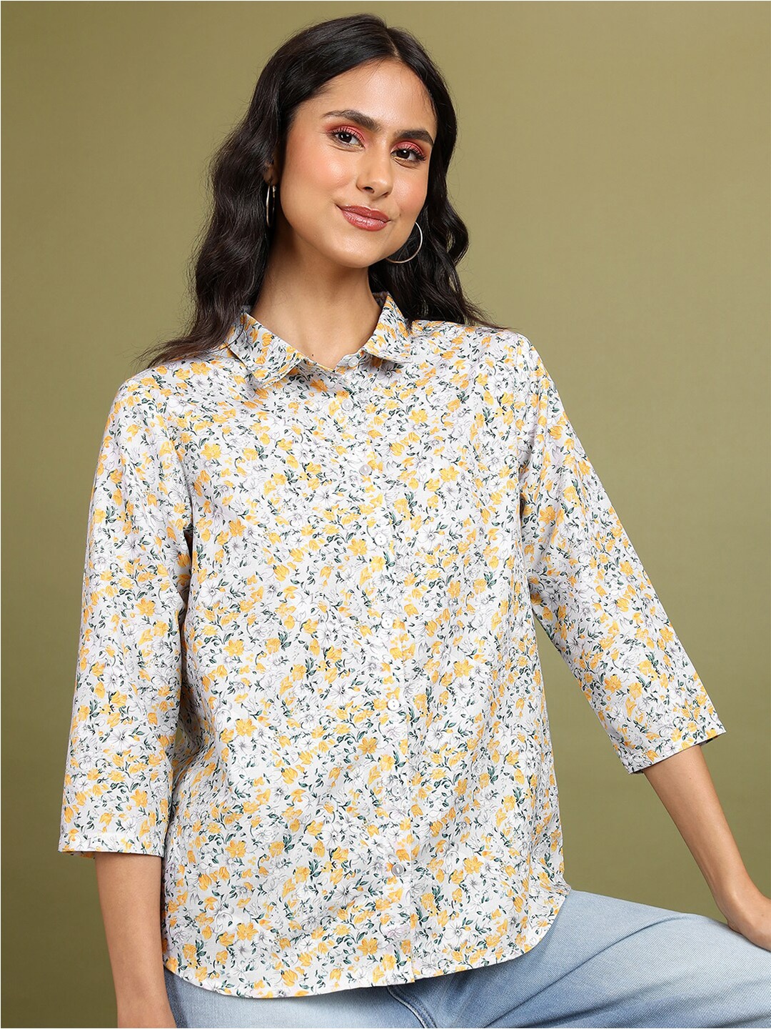 

Tokyo Talkies White Floral Printed Classic Casual Shirt