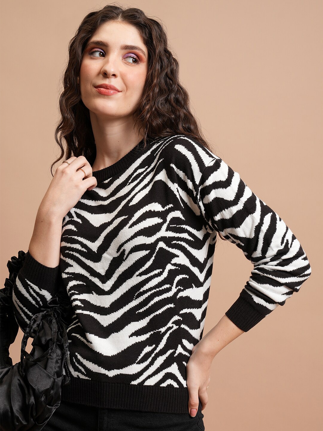 

Tokyo Talkies Black Animal Printed Acrylic Pullover Sweater