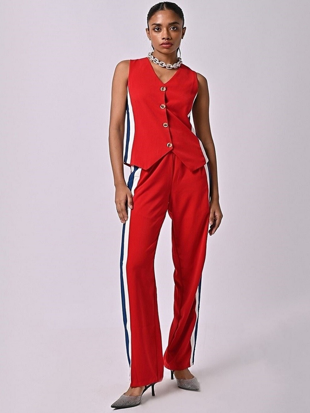 

MISSY Cherry Red V-Neck Sleeveless Waistcoat