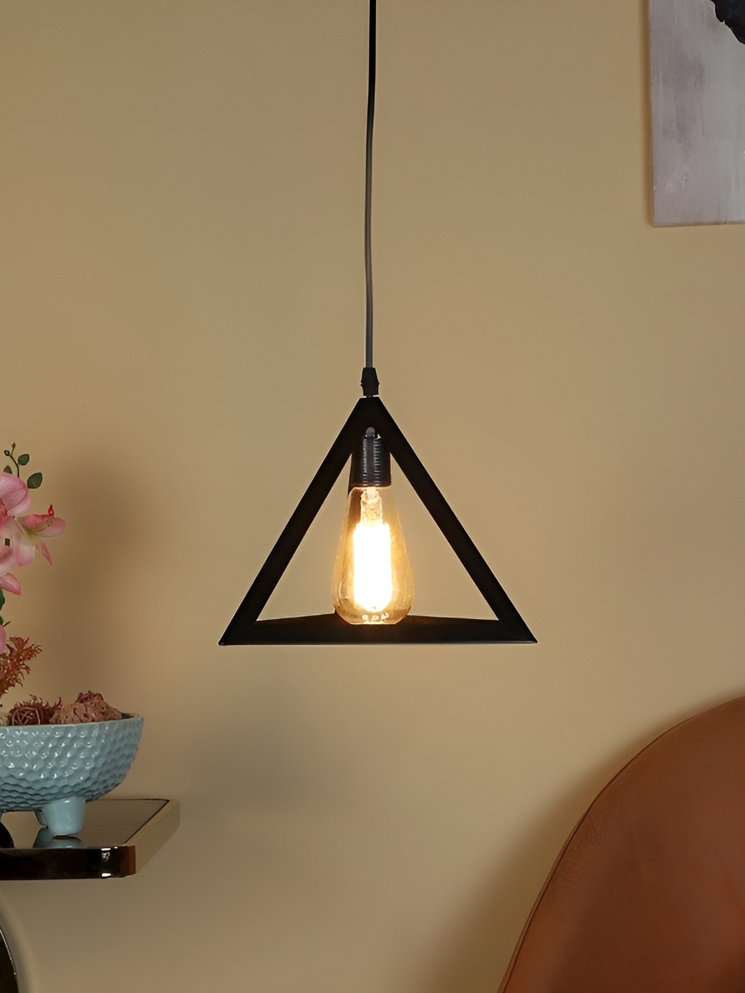 

ELIANTE Black Hanging Contemporary Triangle Shaped Ceiling Lamp With Adjustable Cord