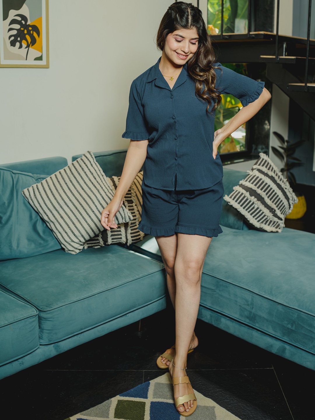 

FEATHERS CLOSET Lapel Collar Ruffles Top & Shorts, Teal