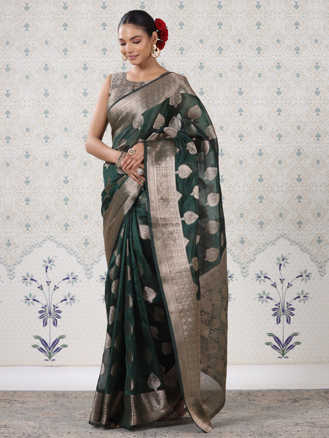 

Ode by House of Pataudi Green Ethnic Motifs Woven Design Silk Cotton Jacquard Saree