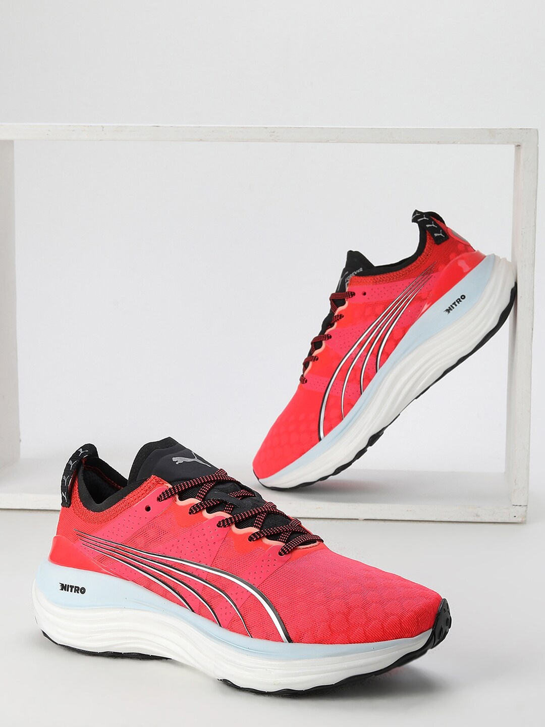 

Puma Women ForeverRun NITRO Running Shoes, Red