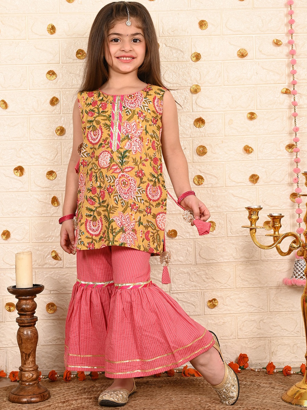 

Sangria Girls Yellow & pink Floral Printed Gota Patti Pure Cotton Kurti With Sharara