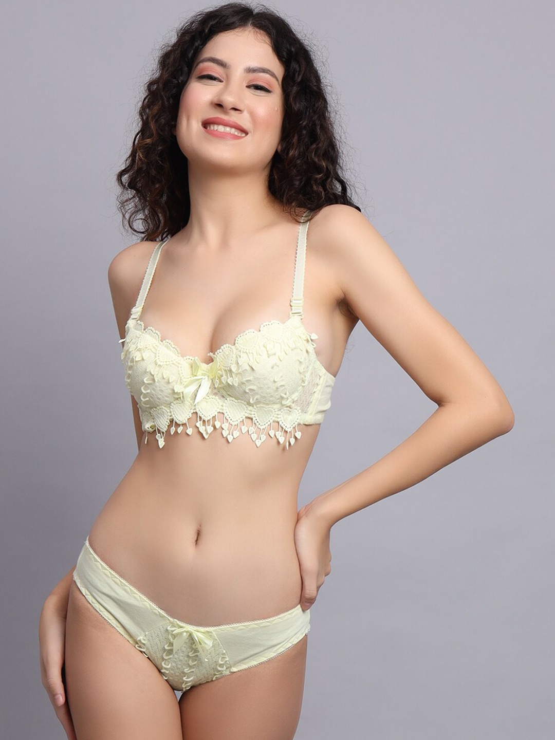 

Nakshu Lace Self Design Lightly Padded Bra With Basic Brief, Yellow