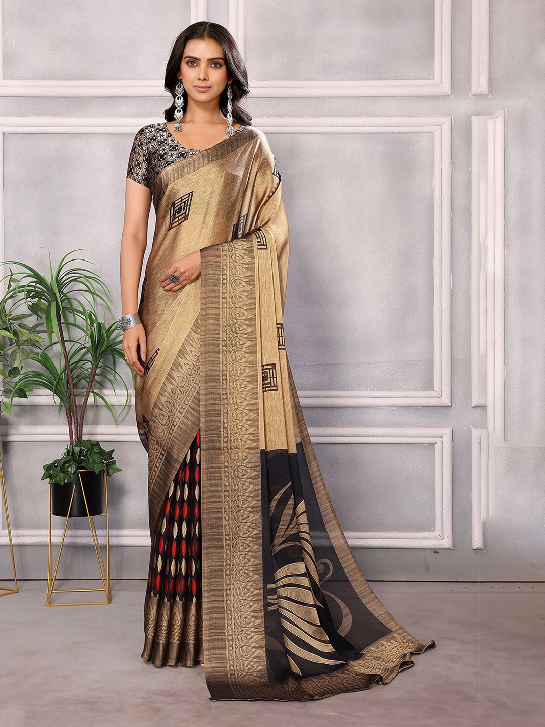 

HERE&NOW Black Floral Printed Pure Chiffon Saree