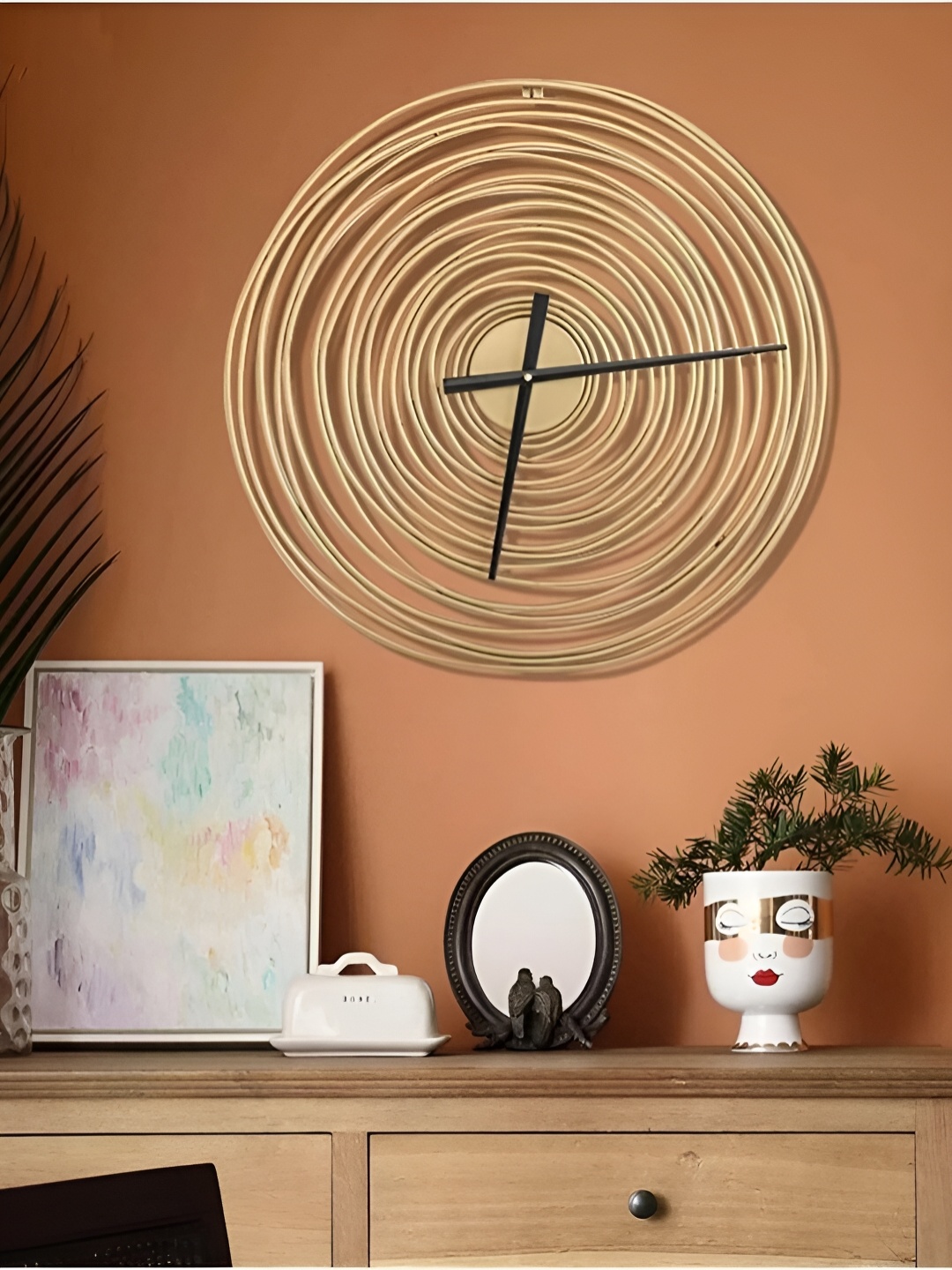 

Writings On The Wall Gold-Toned &Black Round Contemporary Wall Clock