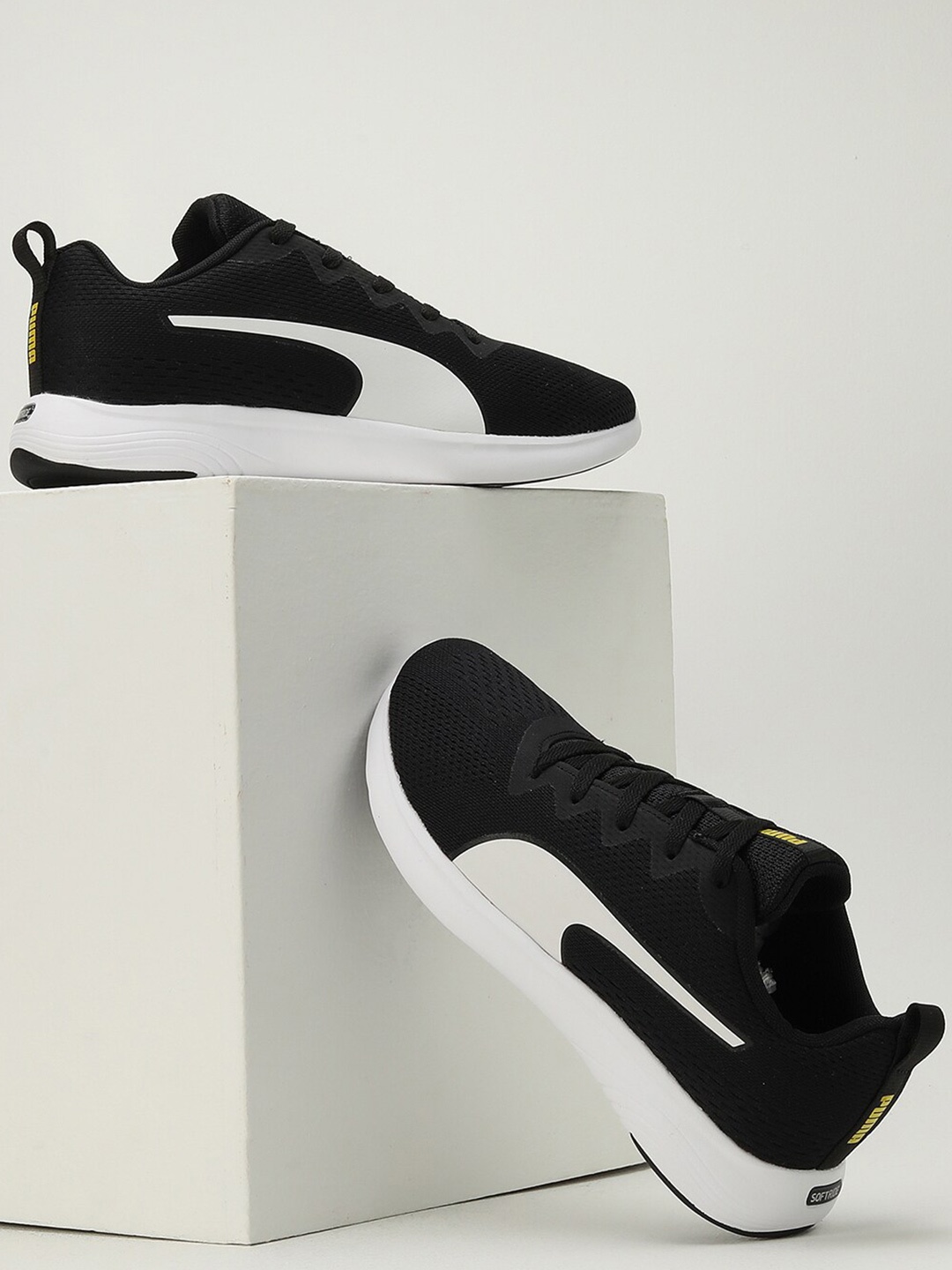 

Puma Men SOFTRIDE Vital Textured Running Shoes, Black