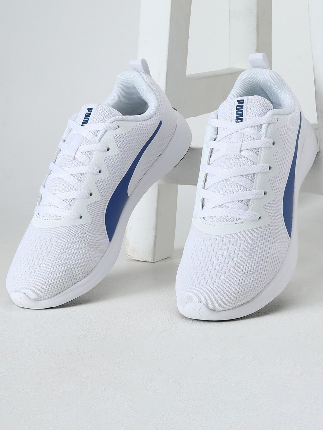 

Puma Men SOFTRIDE Vital Textured Running Shoes, White