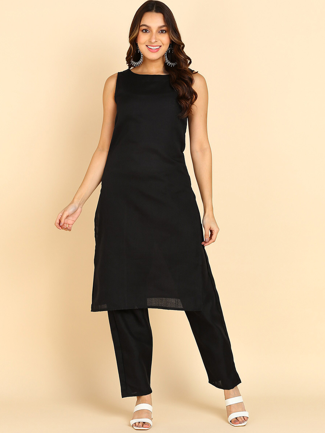 

DK FAB Boat Neck Sleeveless Regular Kurta with Trousers, Black