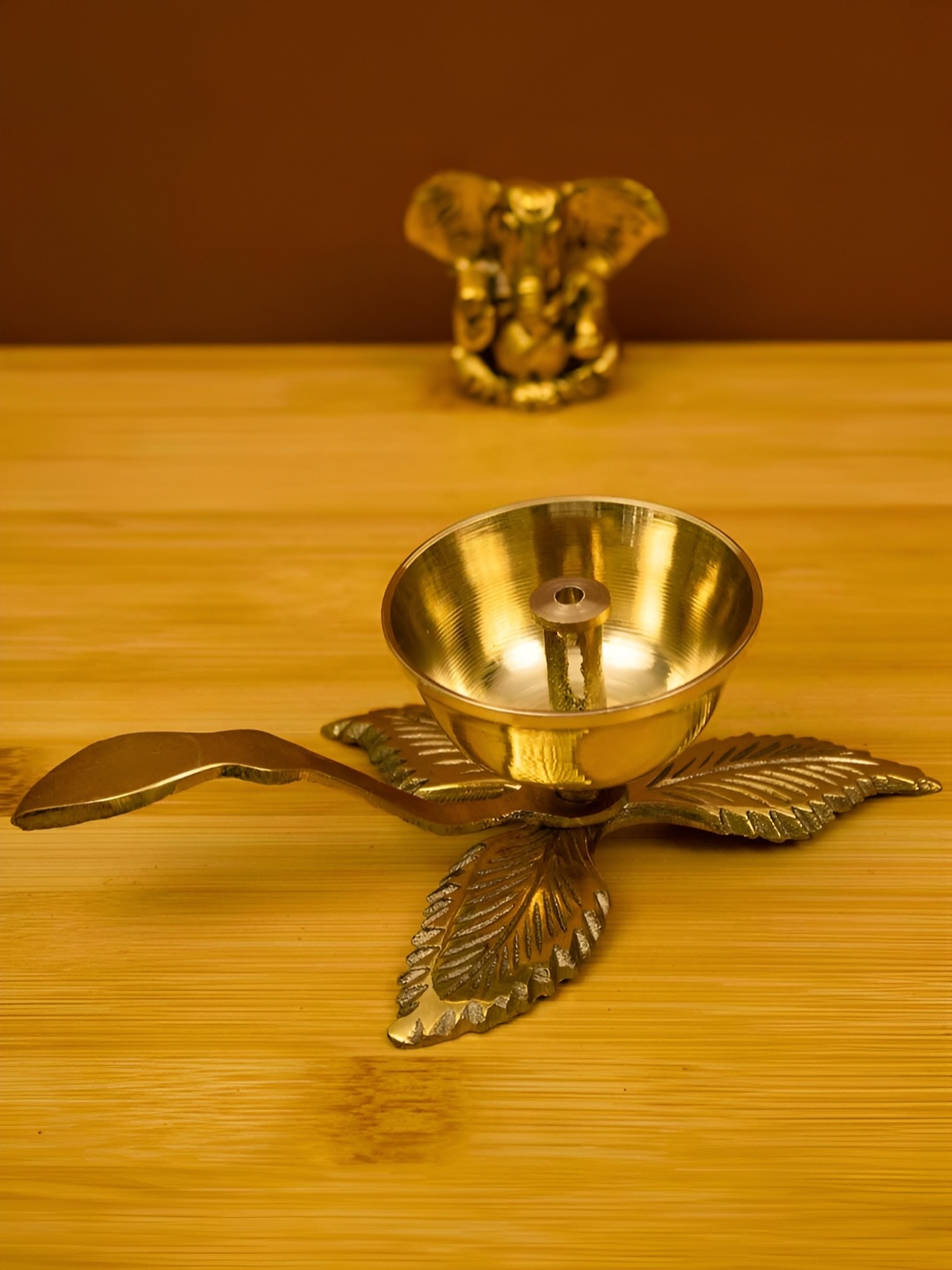 

Spillbox Gold-Toned Brass 3 leaf Nanda Pooja Essential