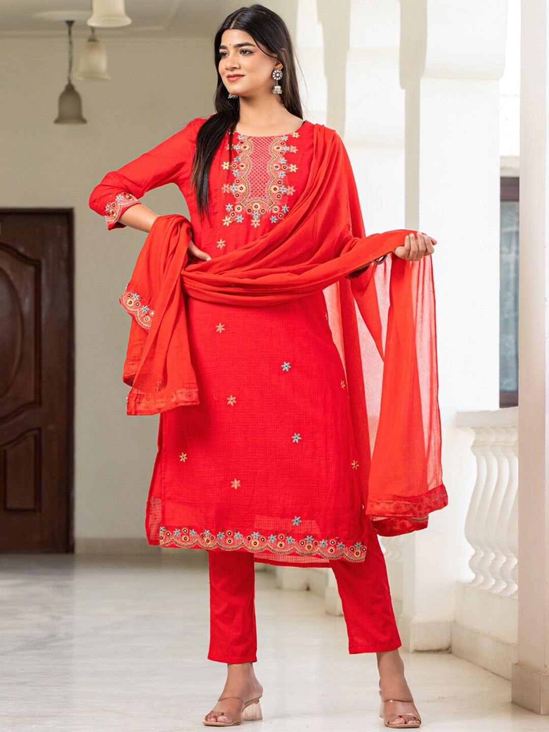 

BAESD Floral Embroidered Kurta With Trousers & Dupatta, Red