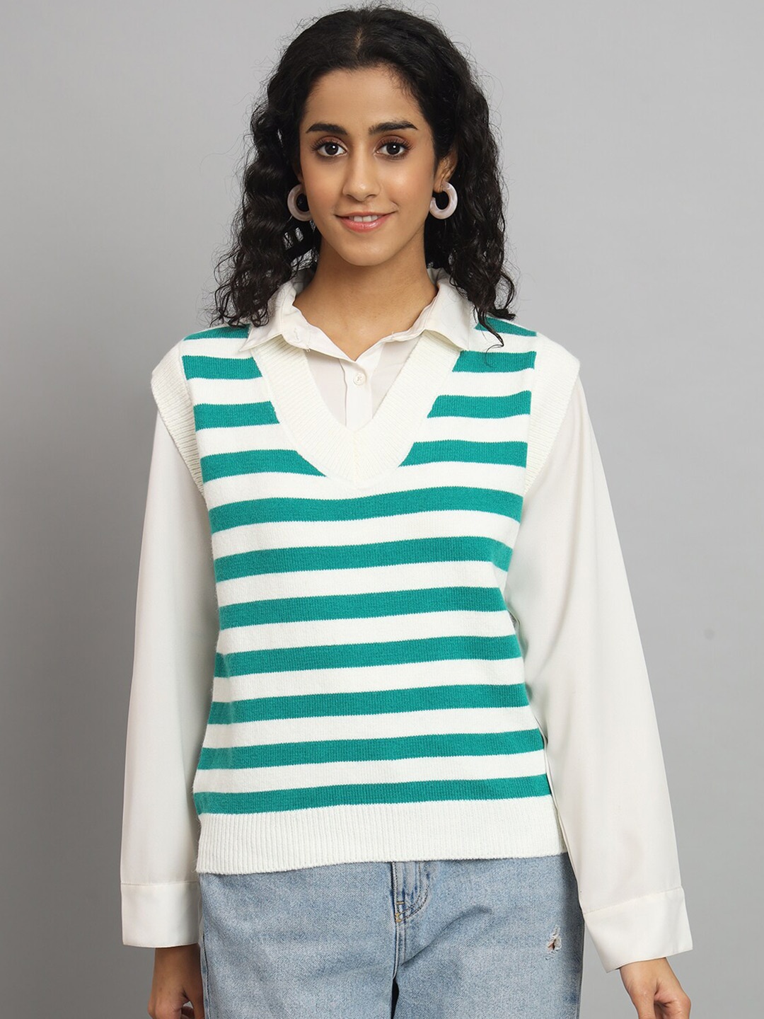 

BROOWL Striped V-Neck Woollen Sweater Vest, Green