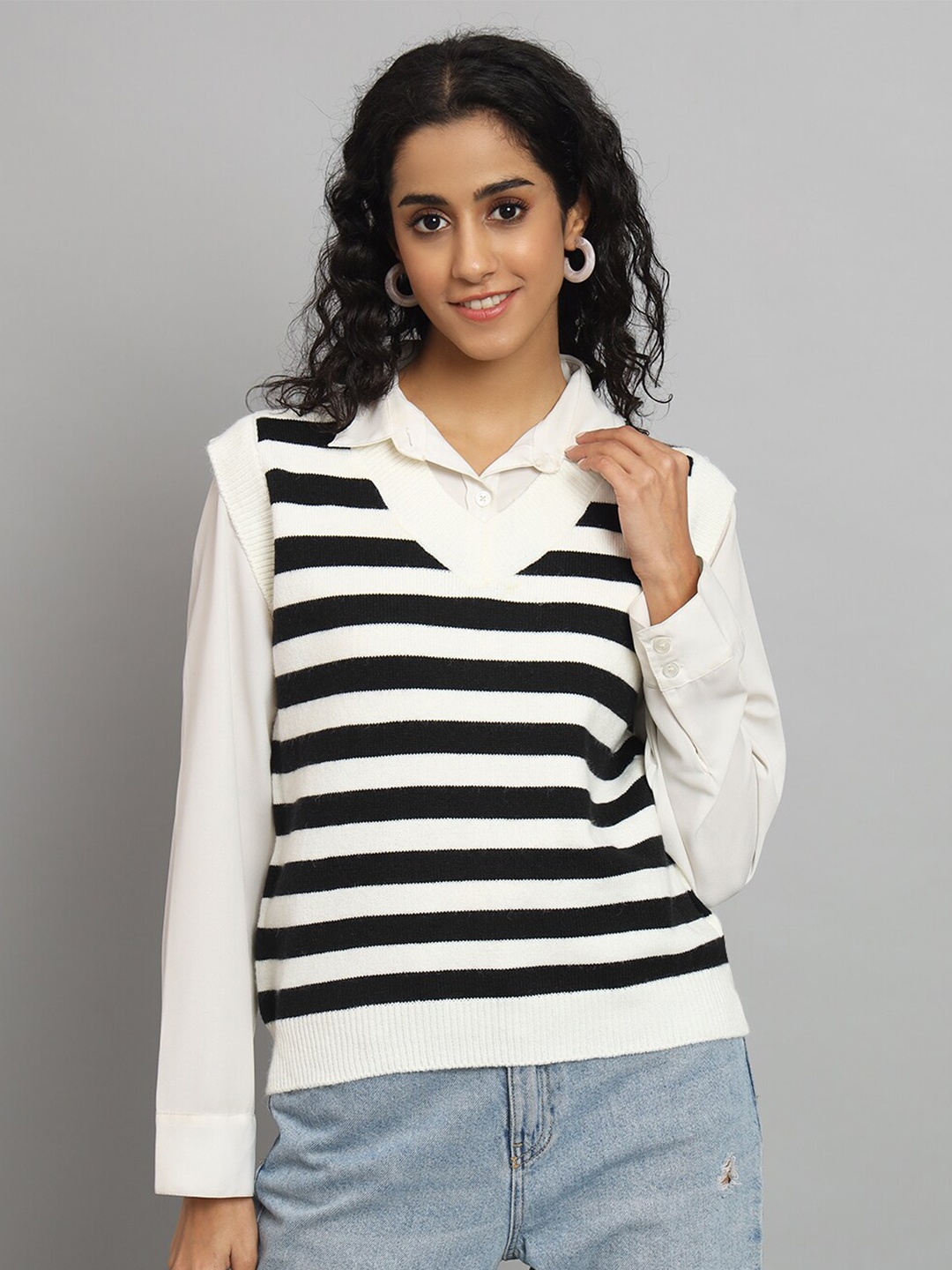 

BROOWL Striped Woollen Sweater Vest, White