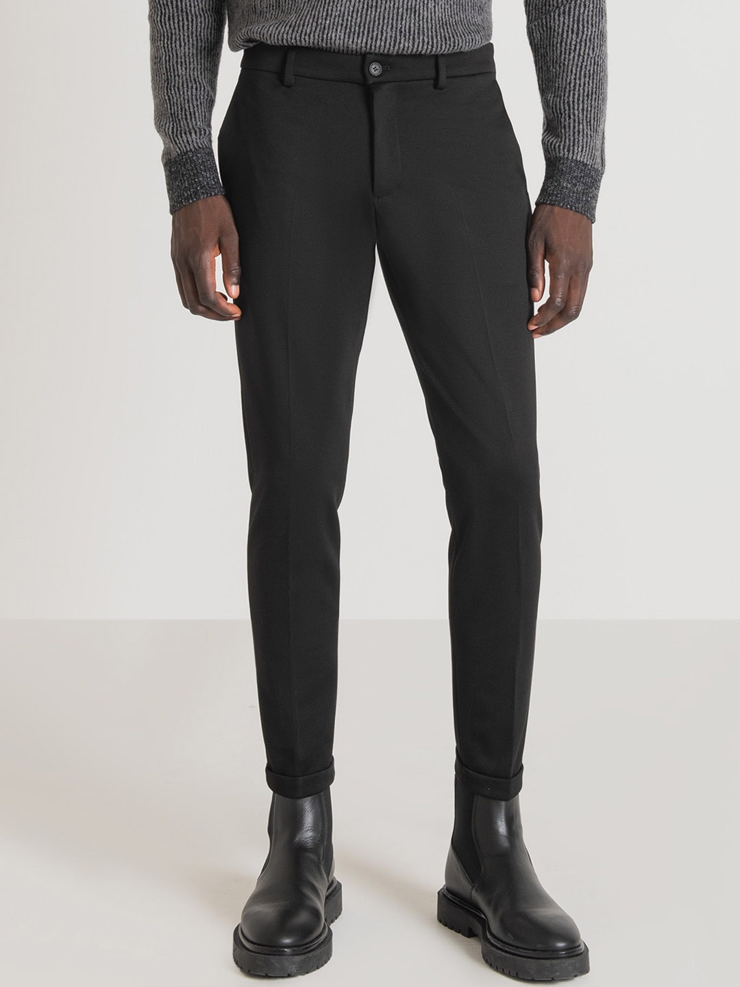 

Antony Morato Men Skinny Fit Mid-Rise Formal Trousers, Black
