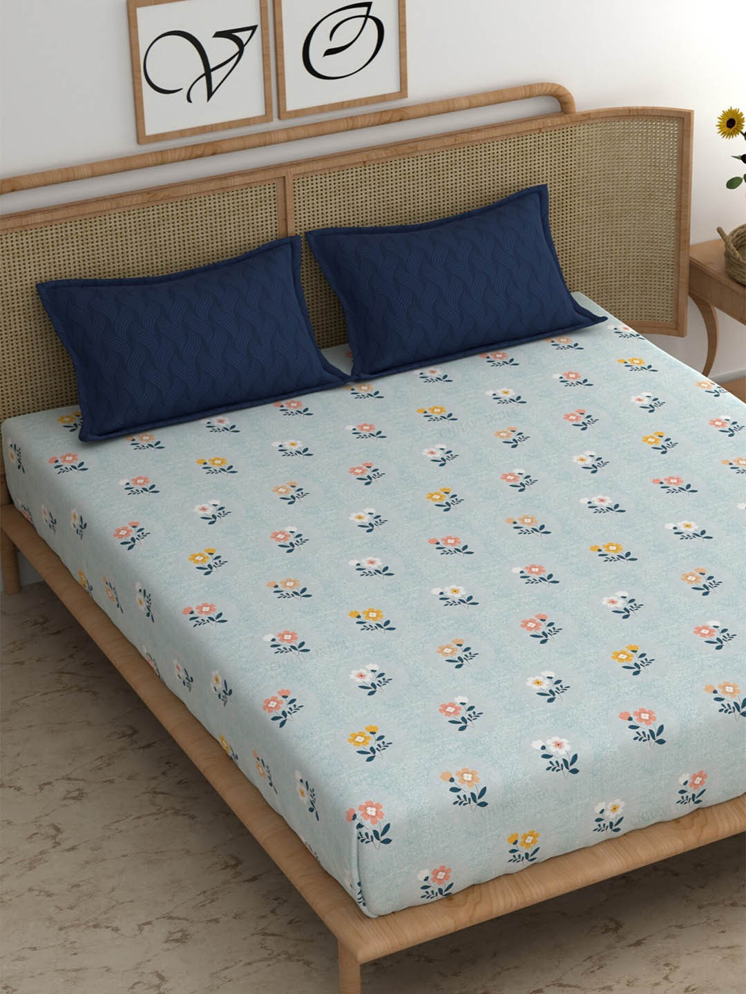 

CHHAVI INDIA Blue Floral Cotton 210 TC King Bedsheet with 2 Pillow Covers