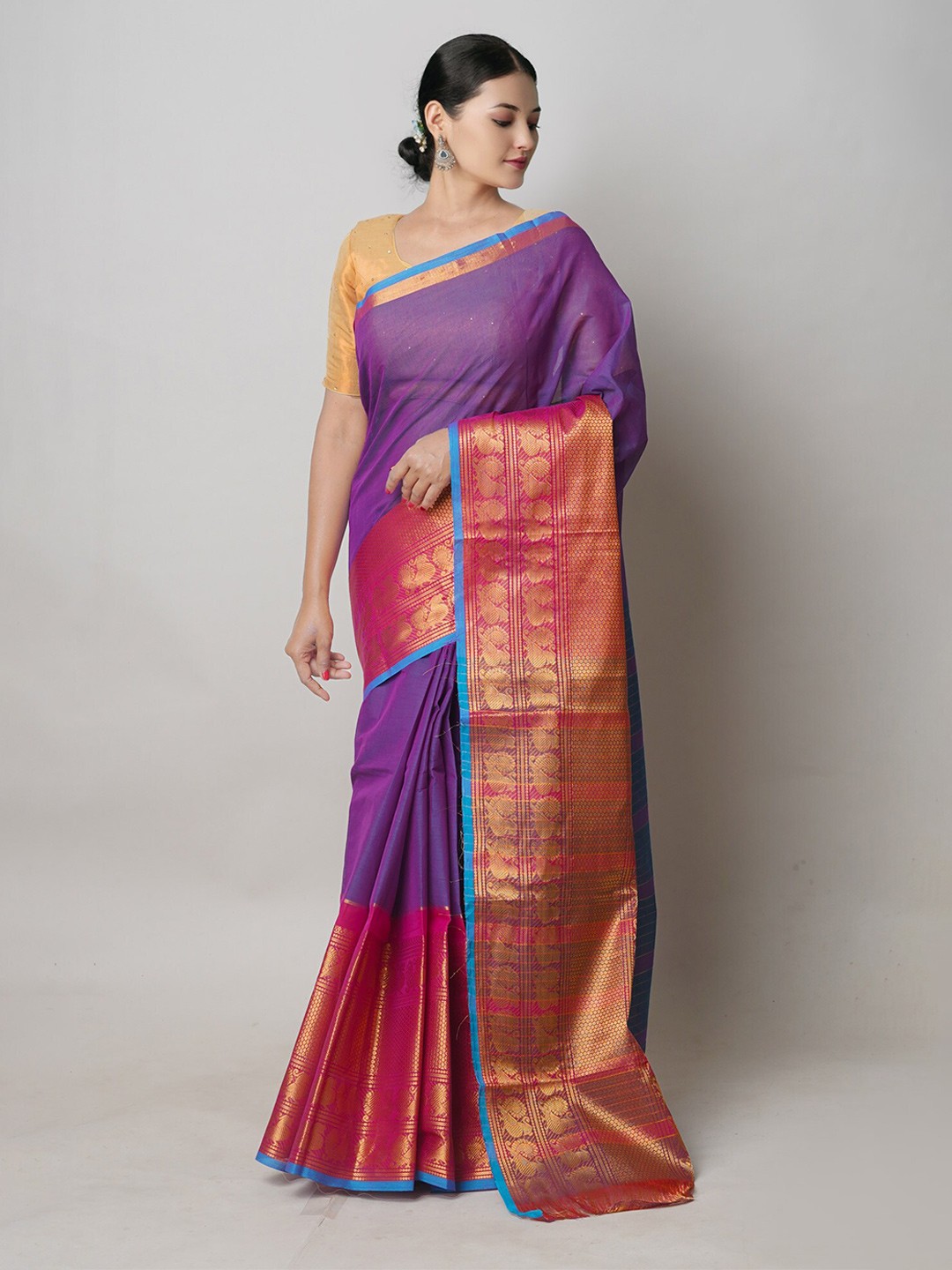 

Unnati Silks Zari Pure Cotton Handloom Narayan Peth Saree, Violet