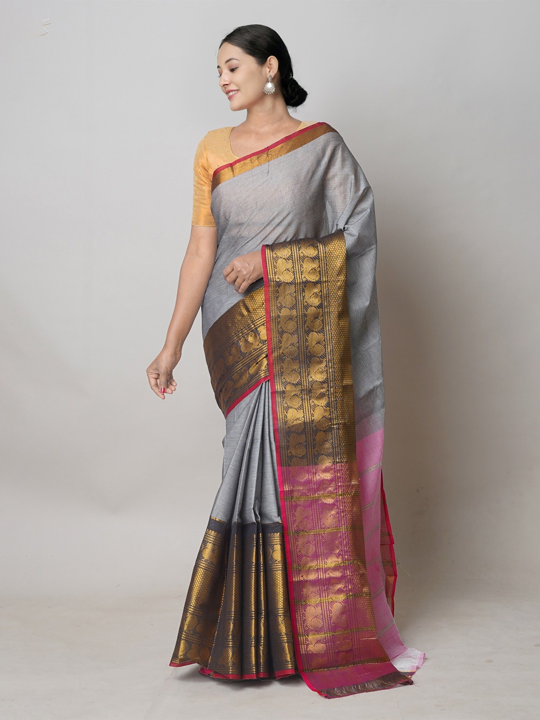 

Unnati Silks Pure Cotton Handloom Narayan Peth Saree, Grey