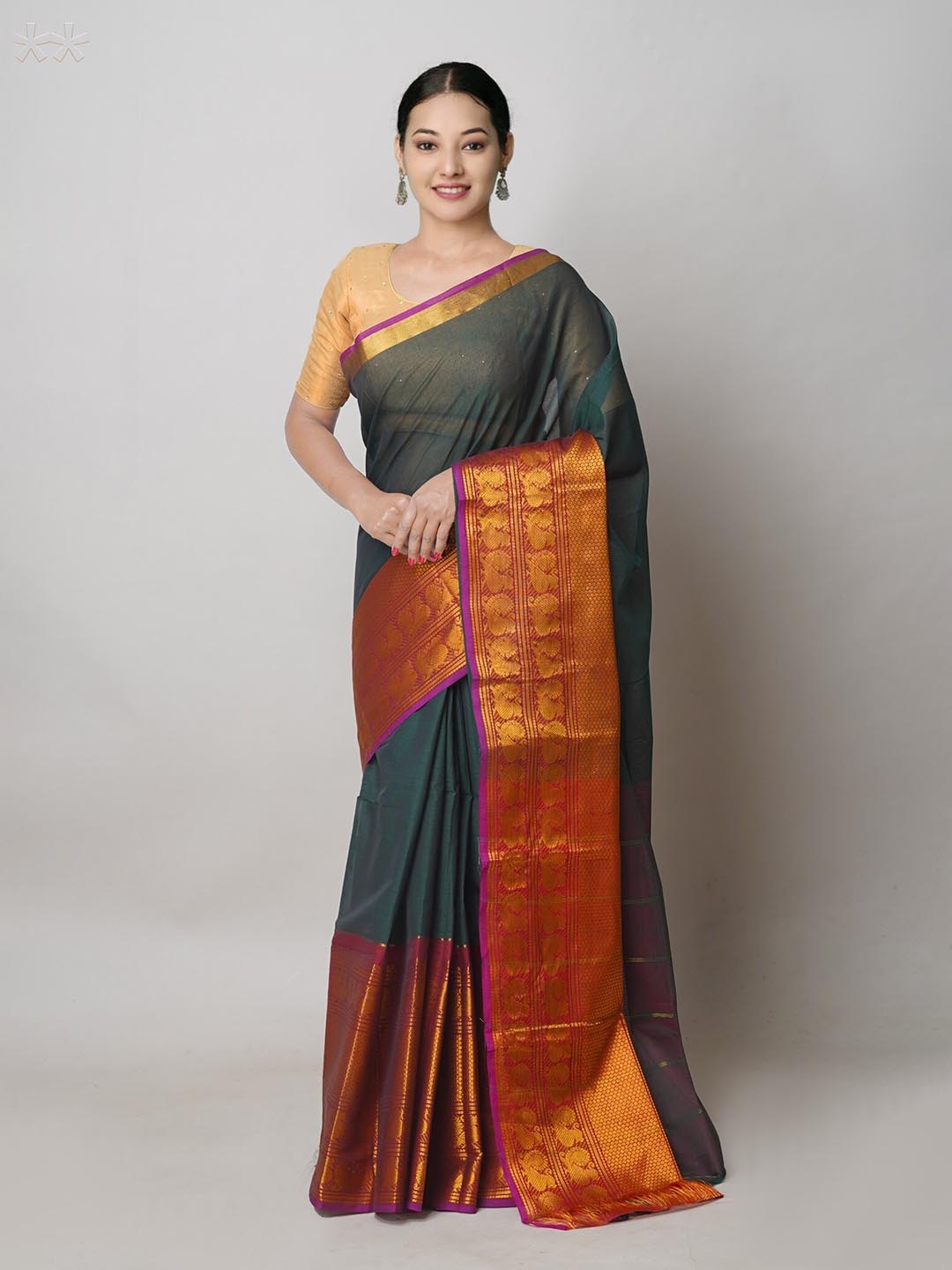 

Unnati Silks Woven Design Pure Cotton Handloom Narayan Peth Saree, Green