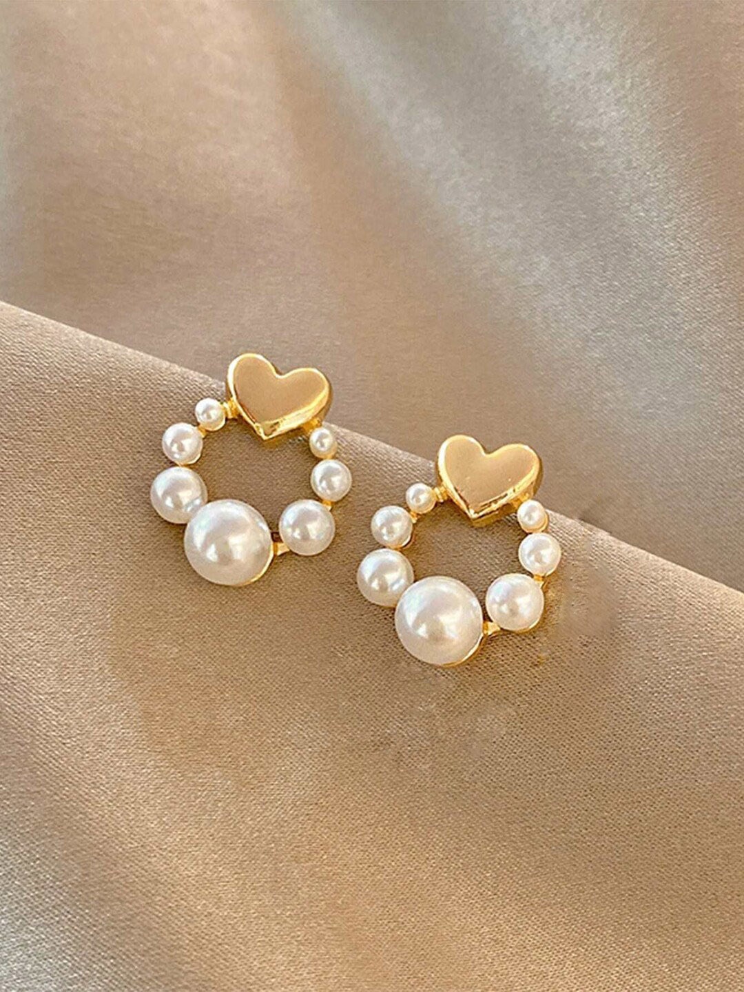 

FIMBUL Gold-Plated Pearl Circular Studs Earrings