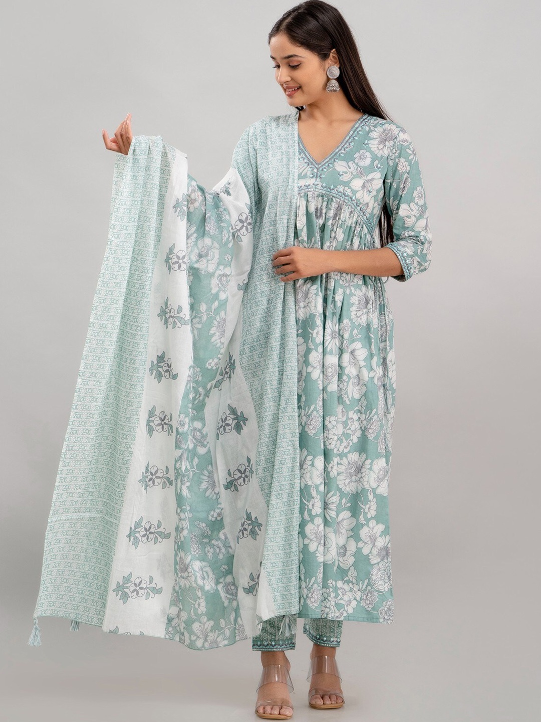 

BAESD Floral Printed Thread Work Pure Cotton Empire Kurta With Trouser & Dupatta, Green