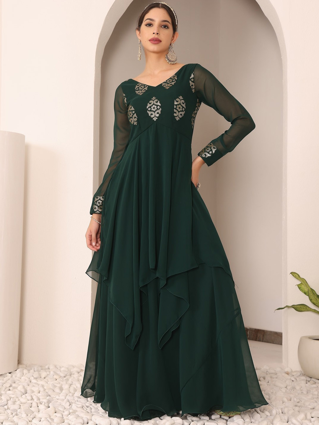 

Ethnovog Sequin Embroidered Handkerchief Style Anarkali Kurta With Trousers And Dupatta, Green