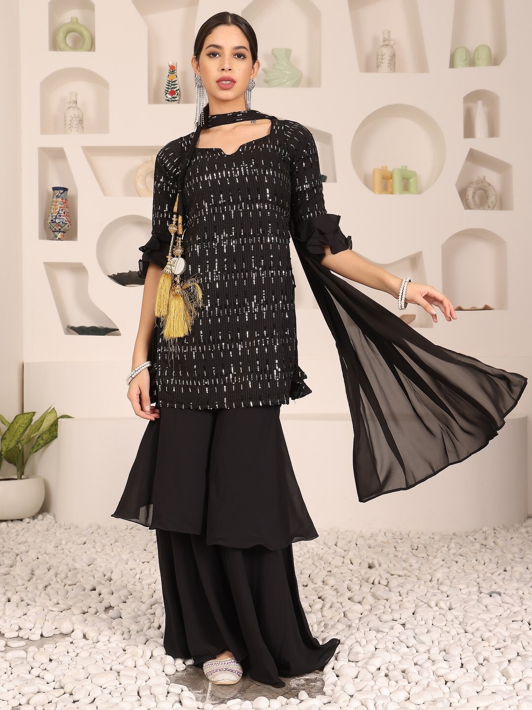 

Ethnovog Sequinned Embroidered Regular Kurti With Sharara & Dupatta, Black