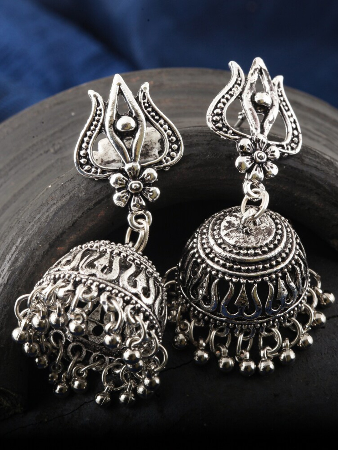 

MEENAZ Silver-Plated Oxidised Beaded Dome Shaped Jhumkas