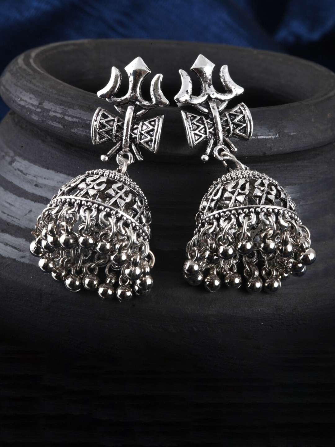 

MEENAZ Silver-Plated Oxidised Dome-Shaped Jhumkas