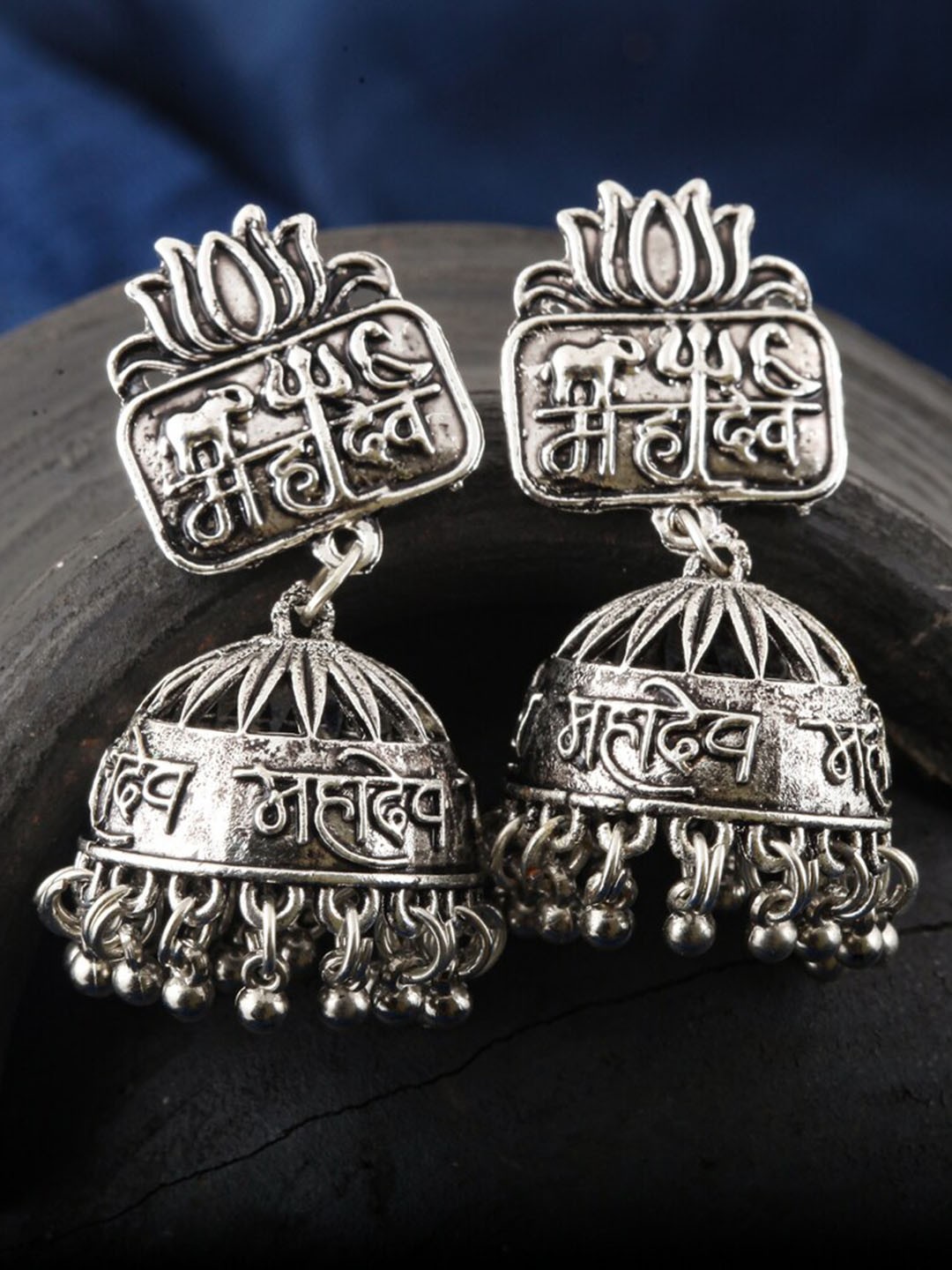 

MEENAZ Silver-Plated Jhumkas Earrings