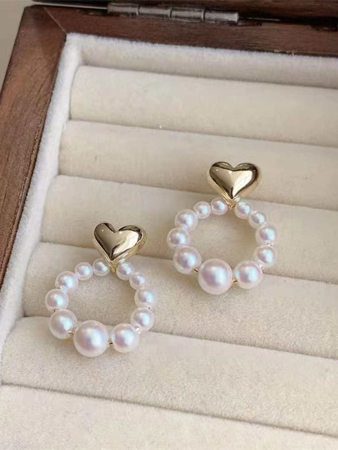 

VAGHBHATT Gold-Plated Circular Studs Earrings