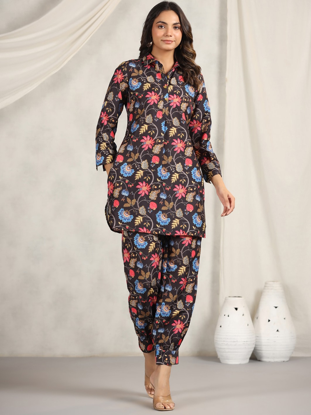 

soan Floral Printed Shirt Collar Straight Kurti With Salwar, Blue