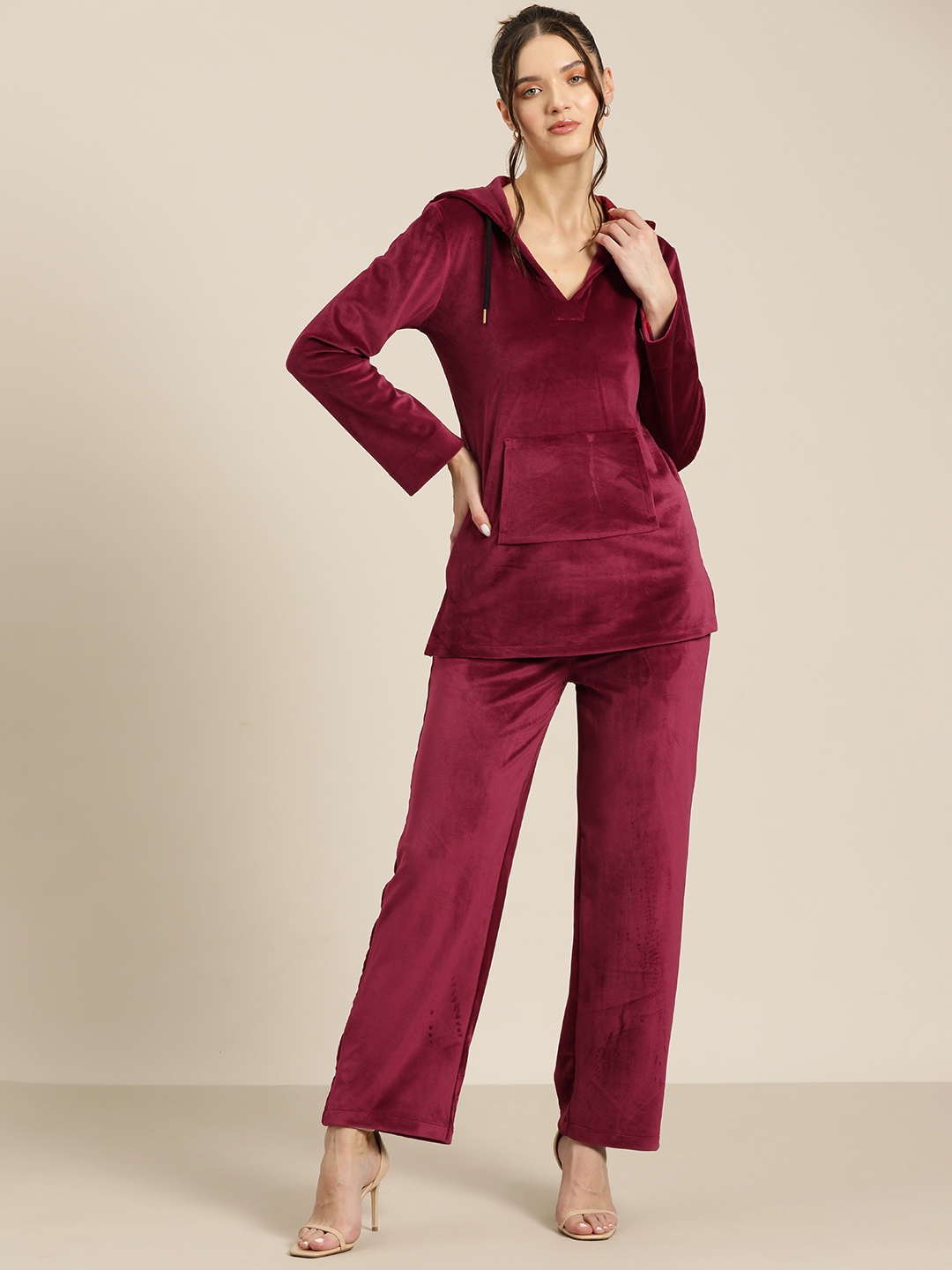 

Qurvii Women Solid Velvet Top with Trousers, Maroon