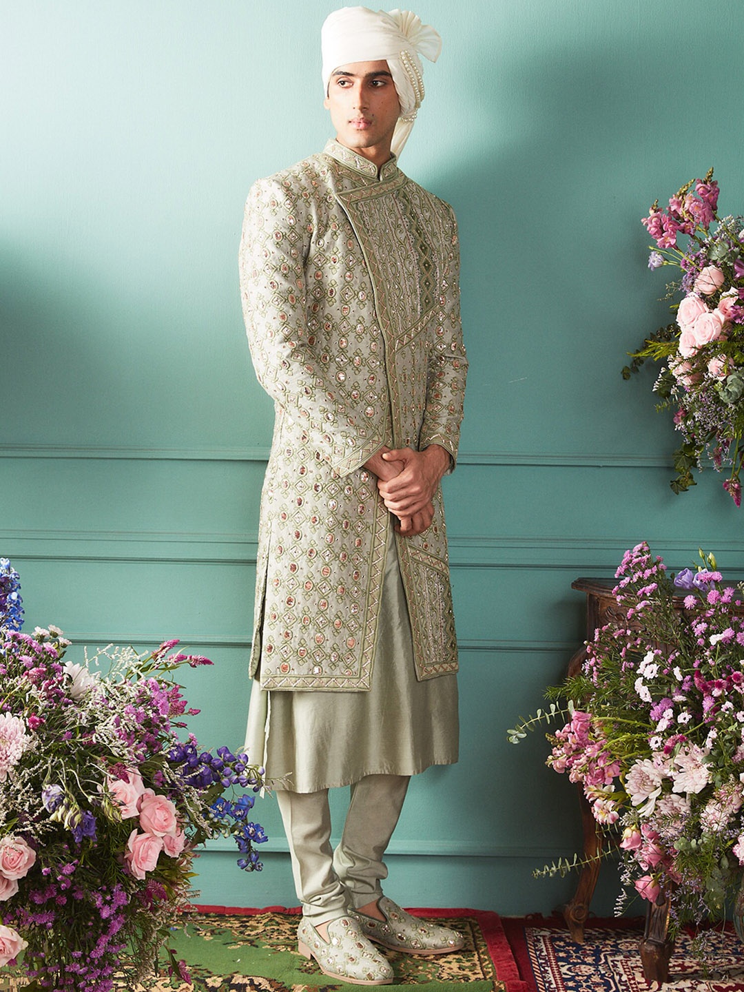 

Bindani by Jigar & Nikita Ethnic Motifs Embroidered Sherwani Set, Green