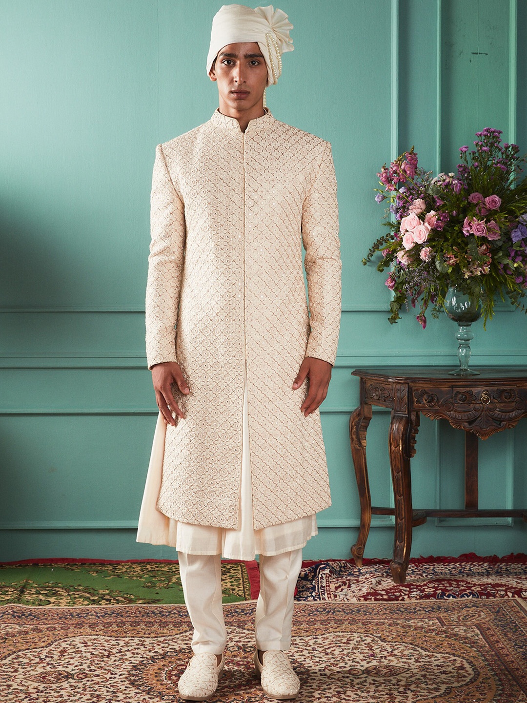 

Bindani by Jigar & Nikita Ethnic Motifs Embroidered Sherwani Set, Off white