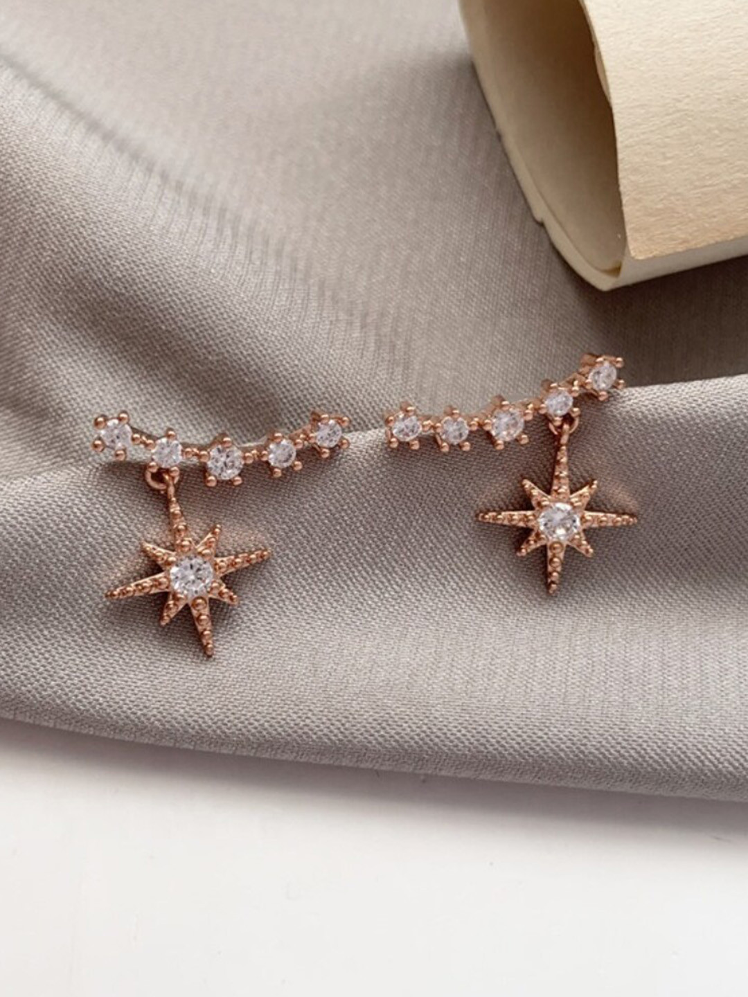 

DressBerry Gold-Toned Zircon-Studded Stud Earrings