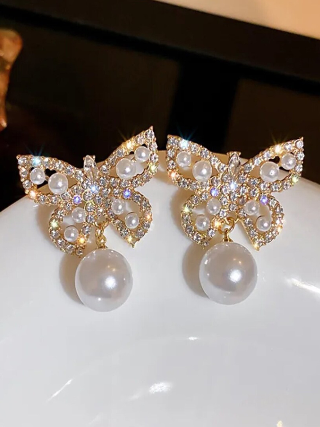 

DressBerry Gold-Toned Contemporary Stone-Studded Beaded Drop Earrings