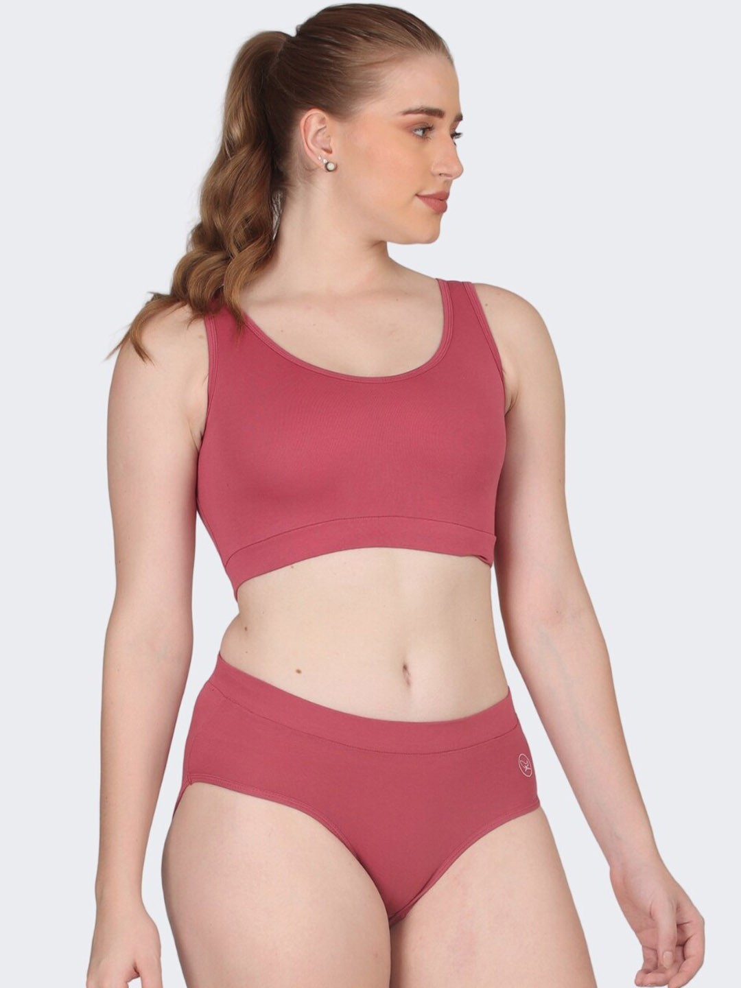 

POOJA RAGENEE Non-Padded Lingerie Set, Pink