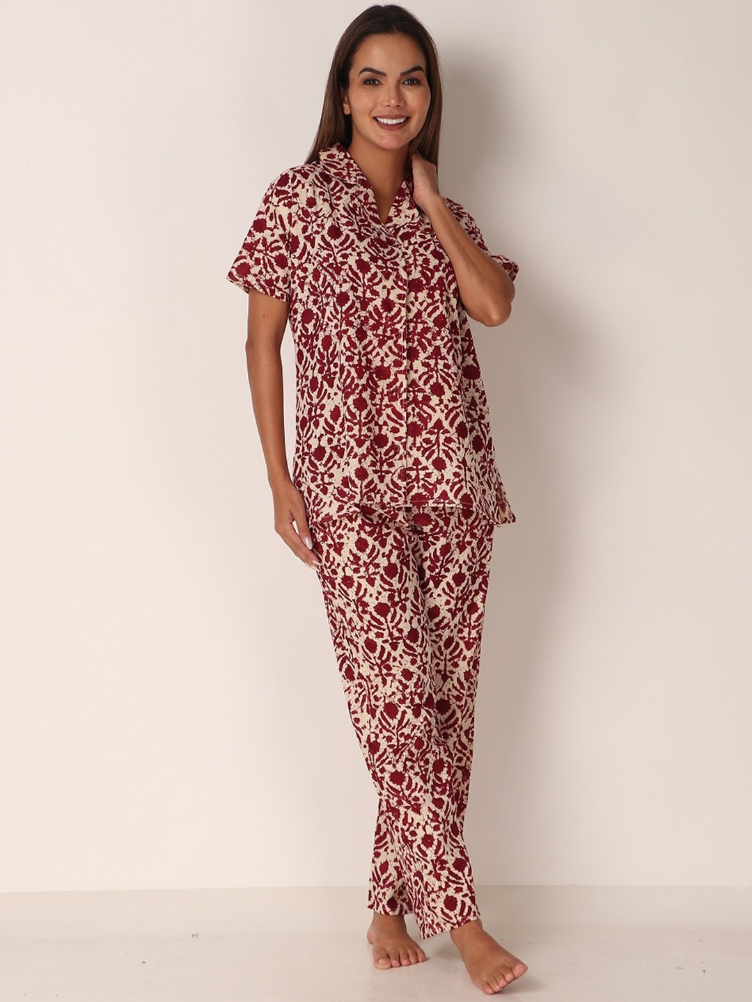 

Masha Ethnic Motifs Printed Lapel Collar Pure Cotton Night Suit, Maroon