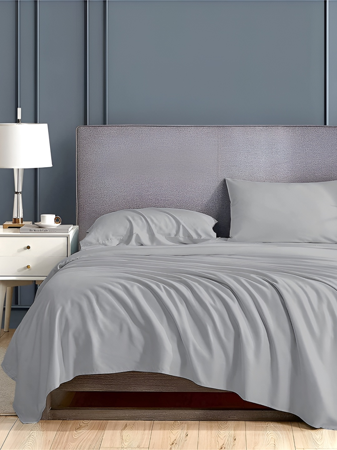 

Bevi Grey 180 TC Single Bedsheet With 1 Pillow Cover