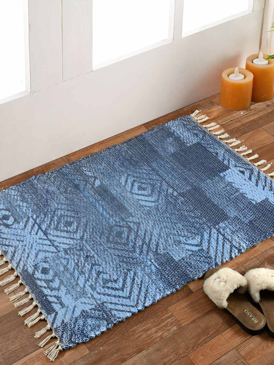 

HOMADORN Blue Rectangular Printed Floor Dhurrie