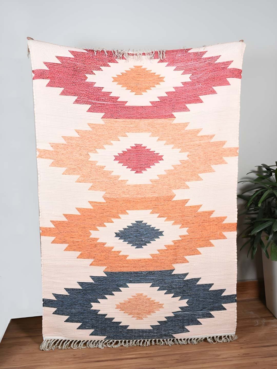 

HOMADORN Cream Orange Geometric No Shredding Handmade Rectangular Floor Dhurries
